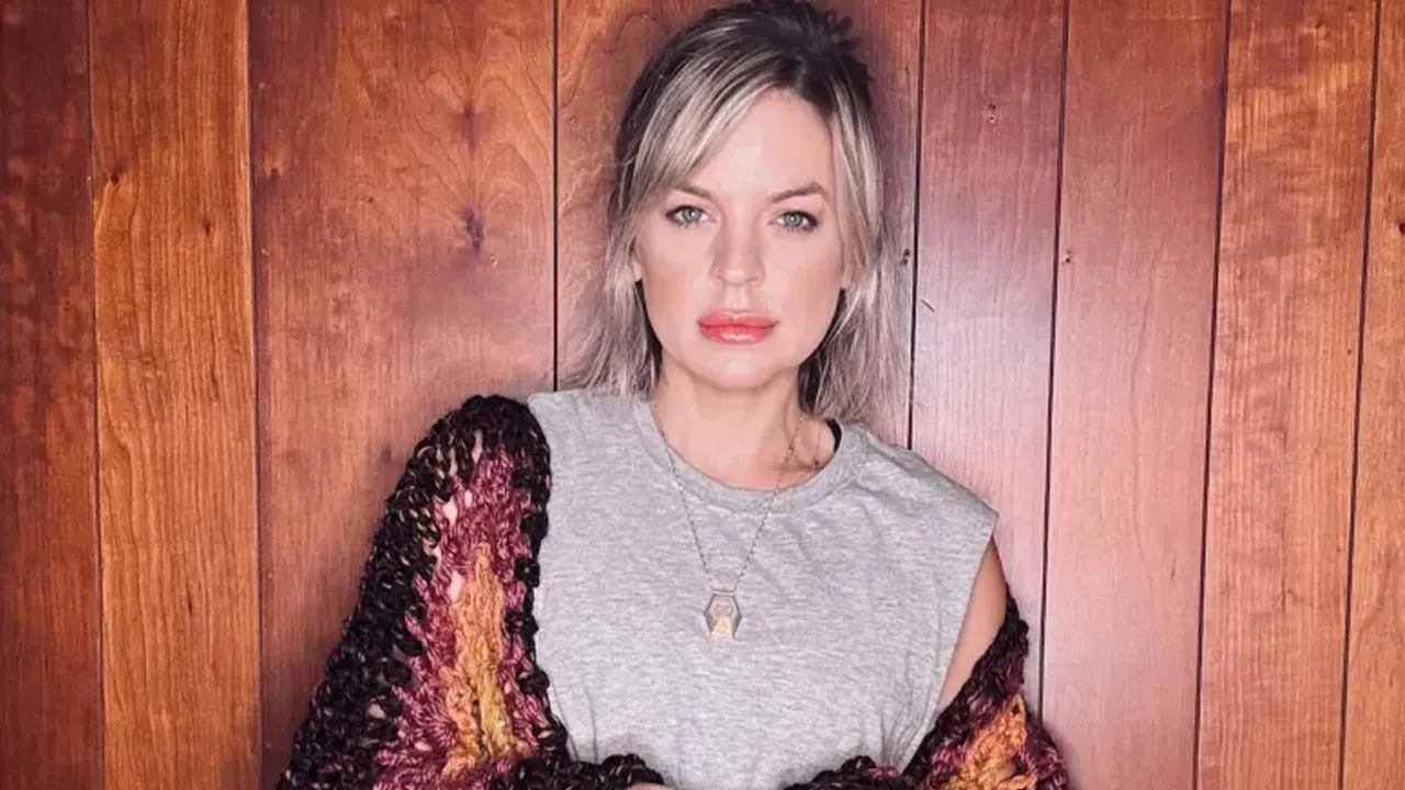 Dictan orden de restricción contra Kirsten Storms por grave crisis de salud mental