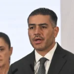 Irán actúa sobre tres barcos en Ormuz en medio de tregua prolongada por Estados Unidos
