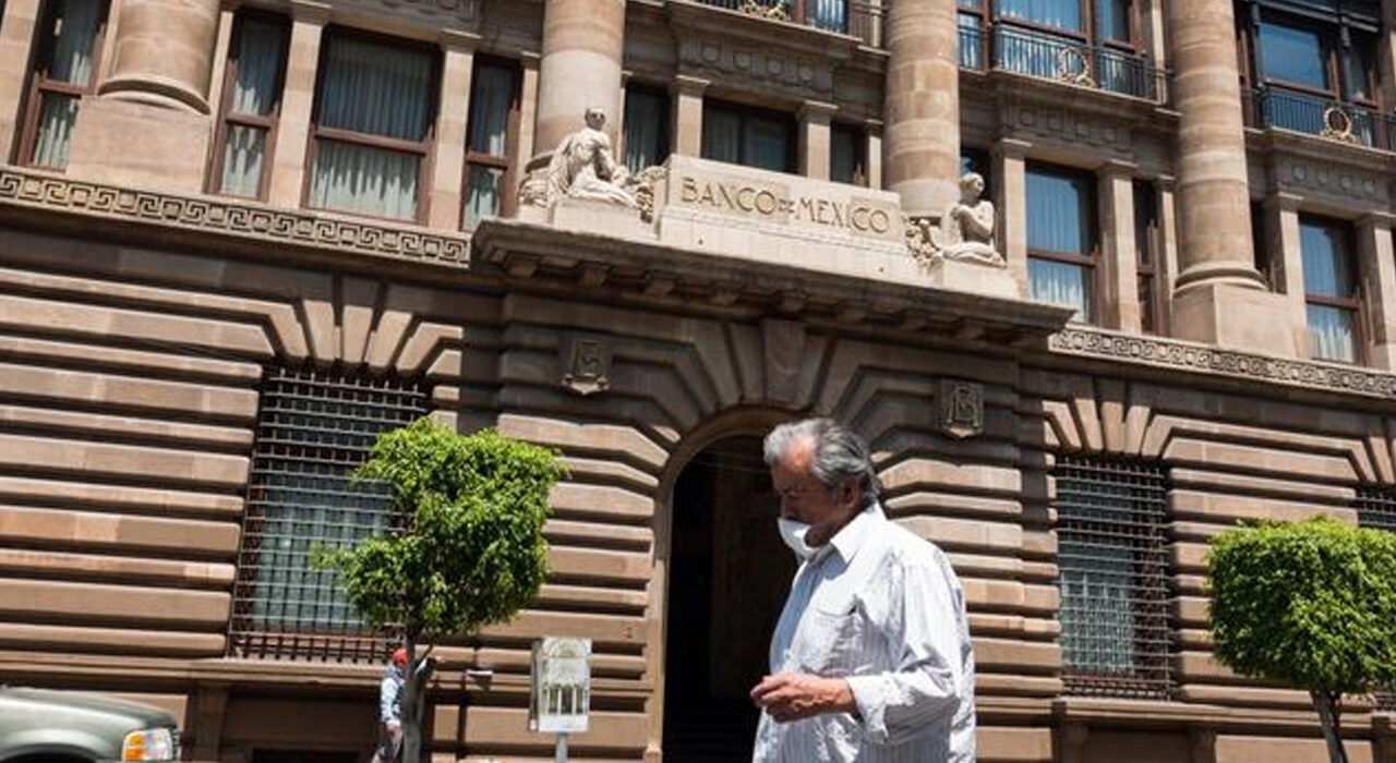 Banxico divide opiniones con nuevo recorte