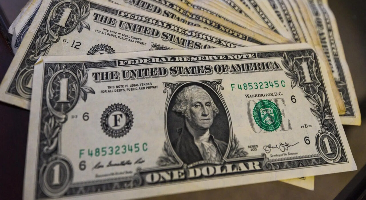 Dólar