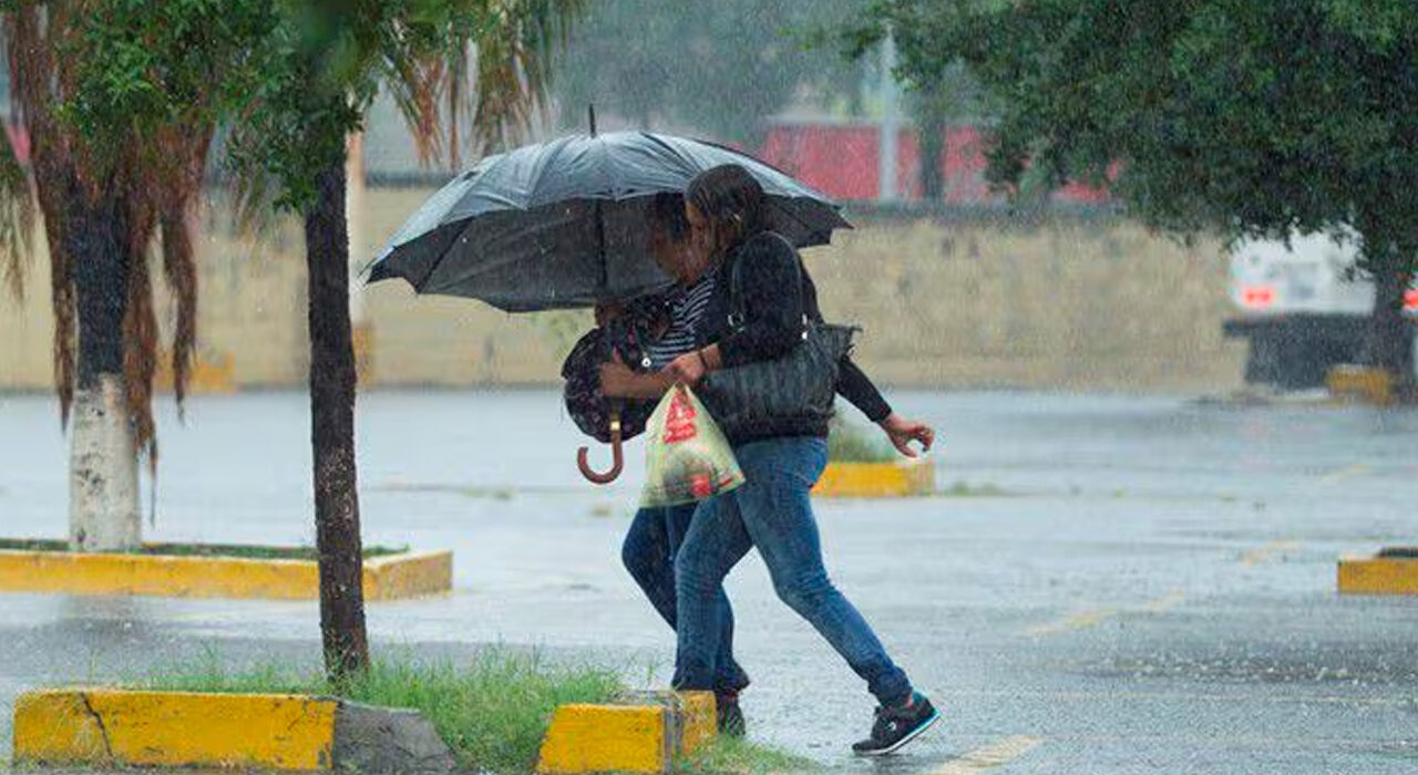 Lluvias chocarán esta semana en varios estados de México