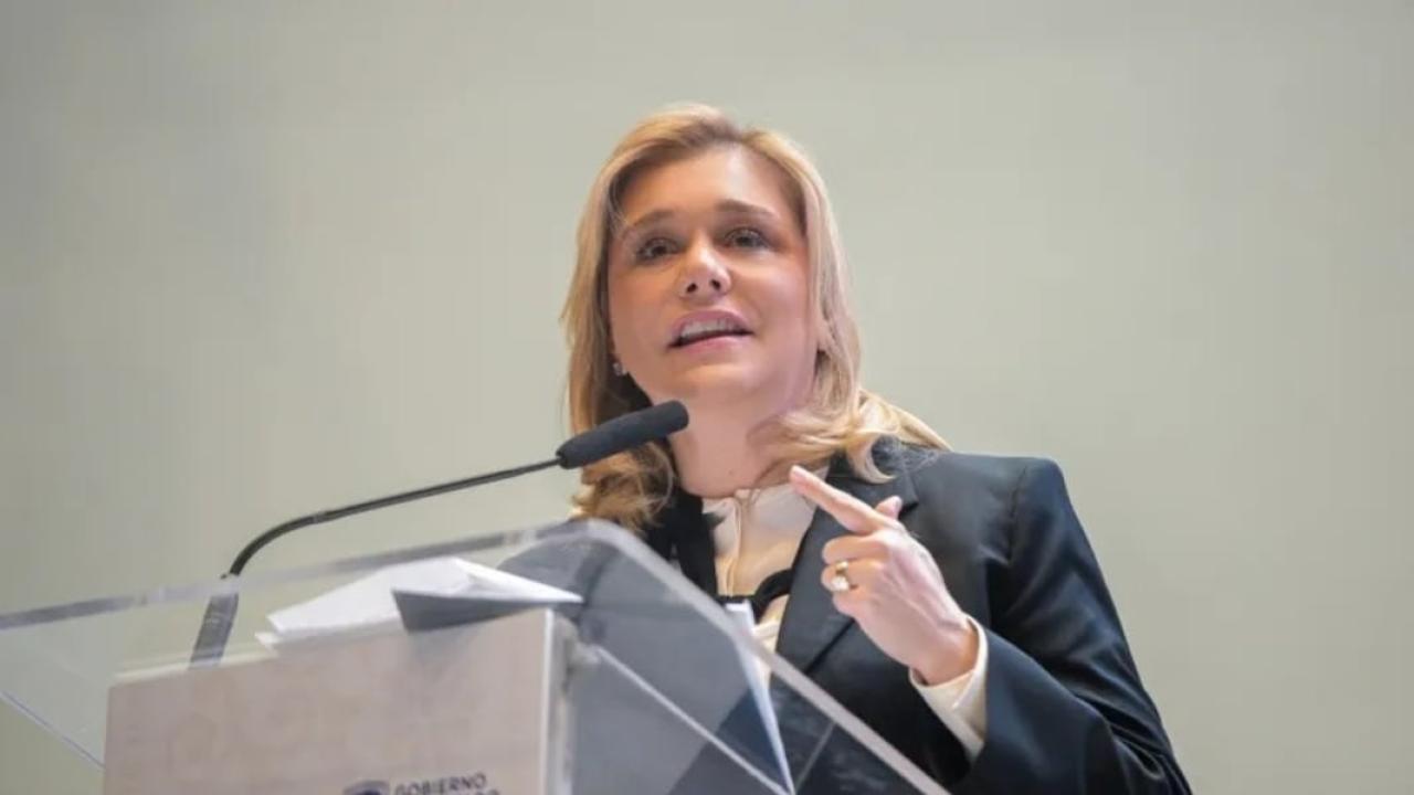 MARU CAMPOS