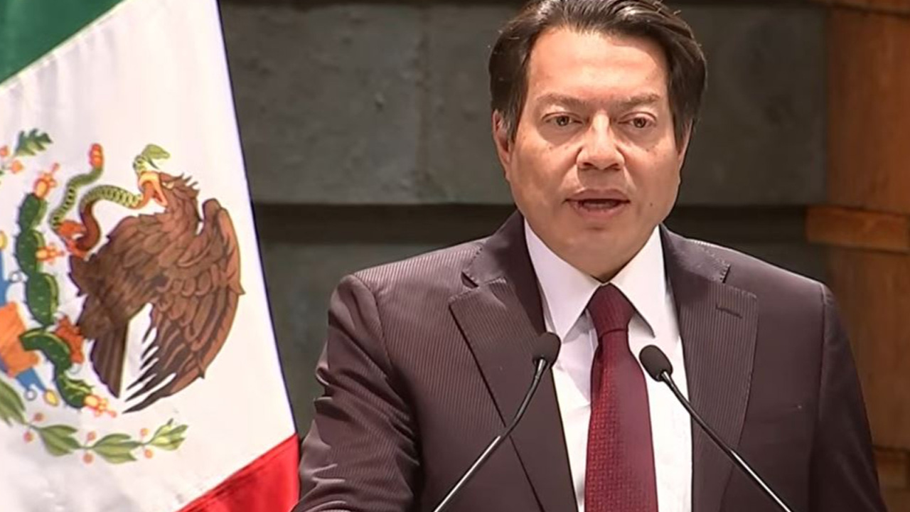 Maestros recibirán aumento salarial del 9% en México, anuncia la SEP