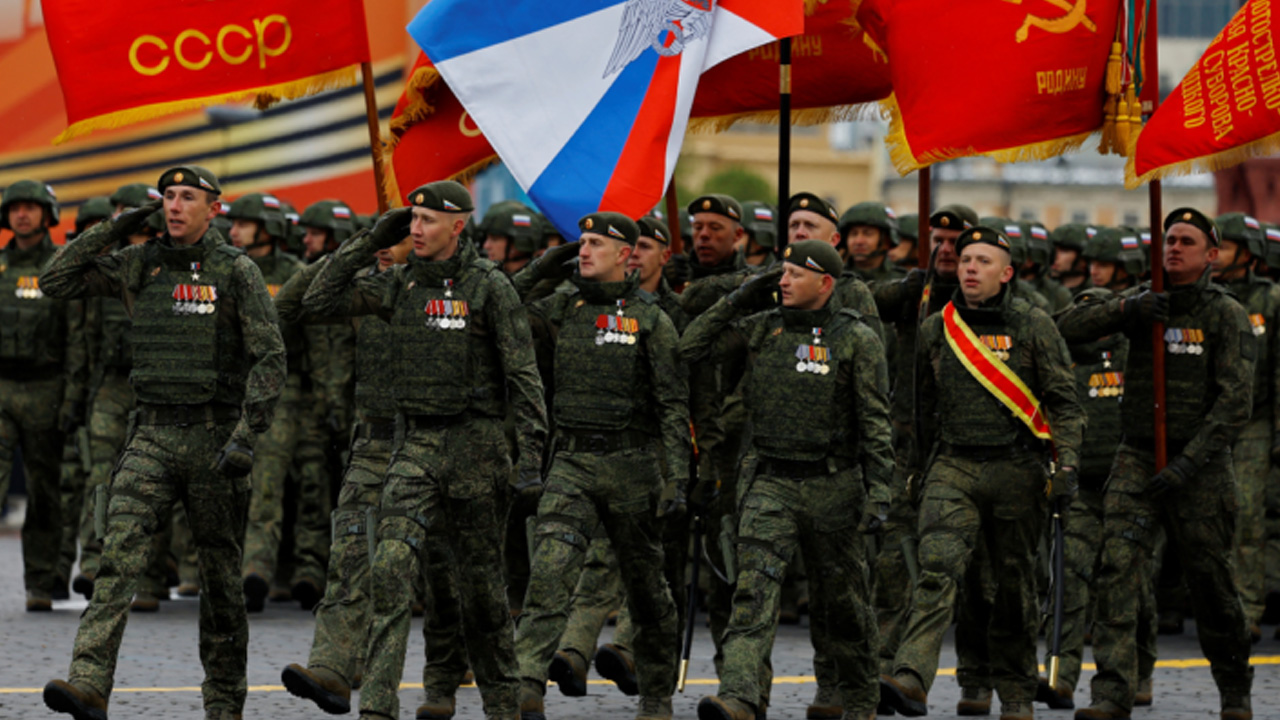 Rusia da luz verde a ley para actuar en defensa de sus ciudadanos en el extranjero