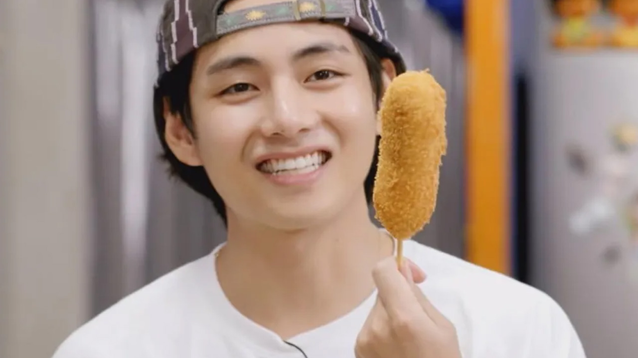 V de BTS conquistó Bacalar desde la cocina