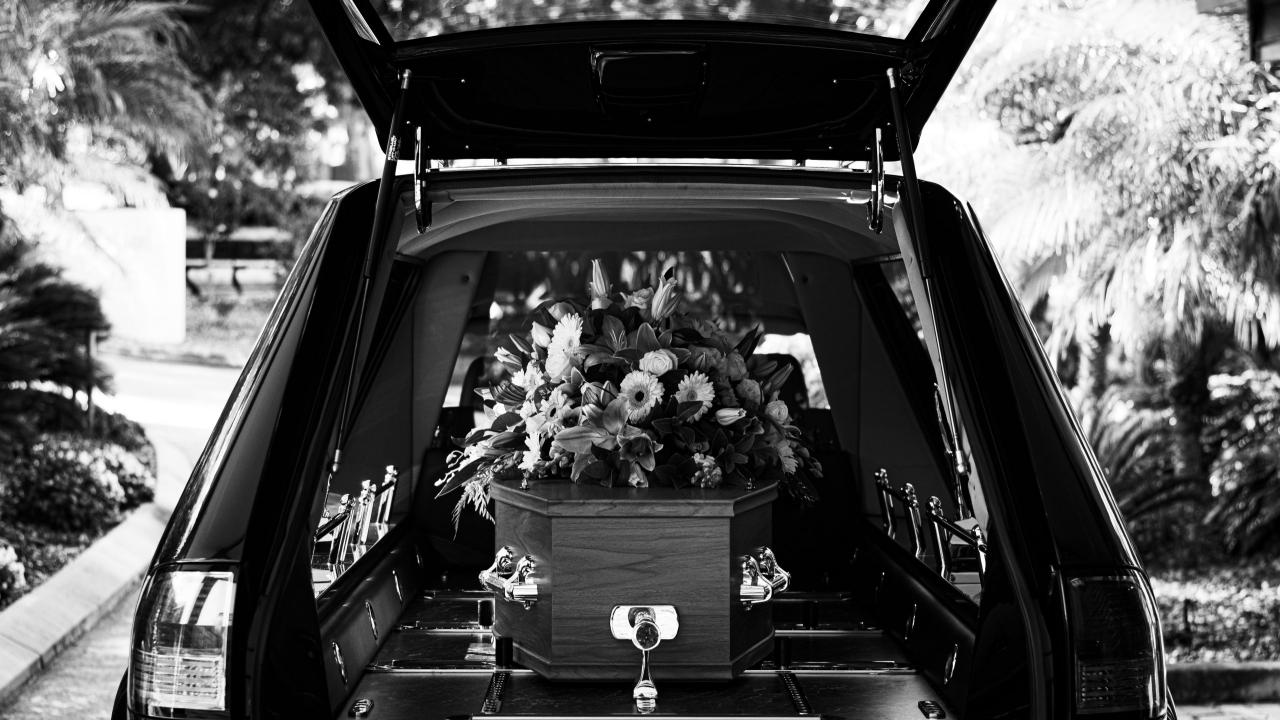 vehículo funerario