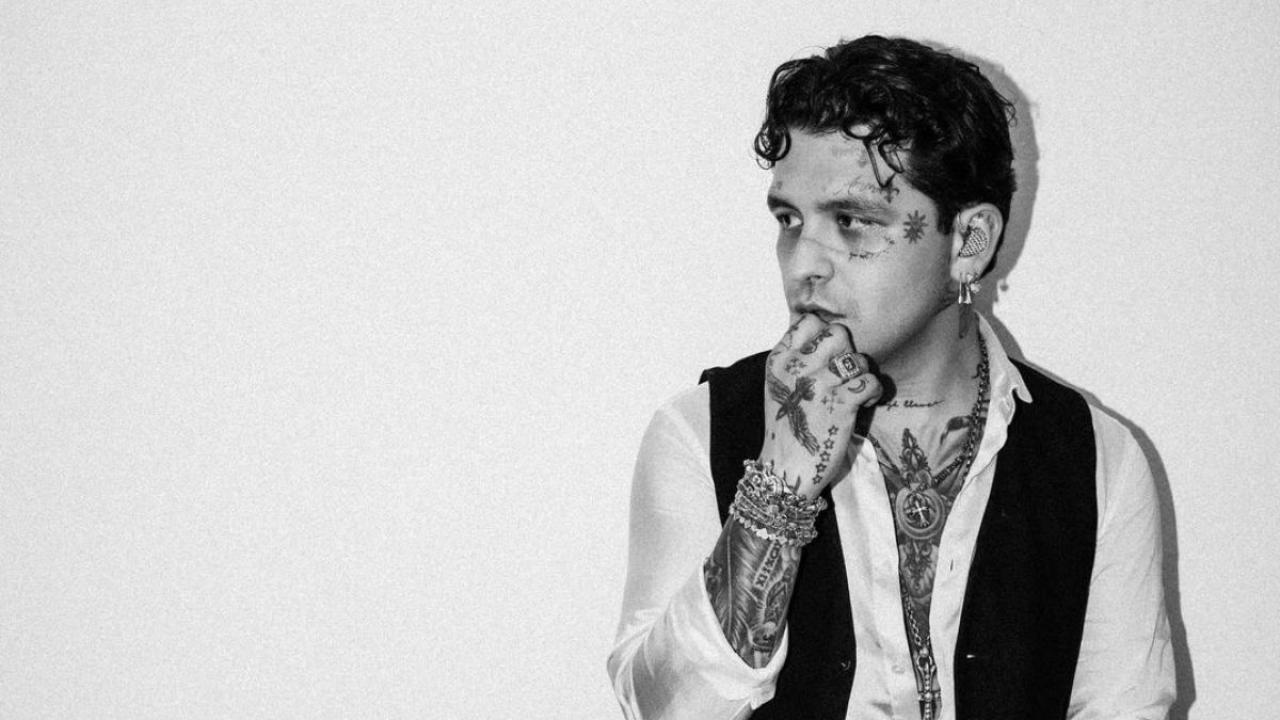 Christian Nodal sorprende a Ángela Aguilar