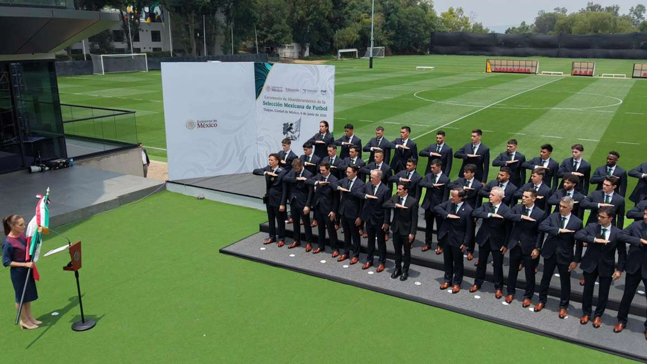 Con bandera en mano, el Tricolor recibe respaldo rumbo a la Copa del Mundo