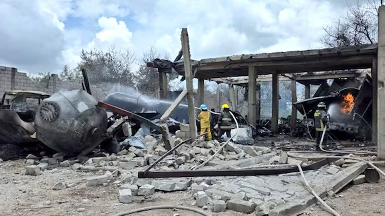 Evacúan a miles tras incidente en Puebla