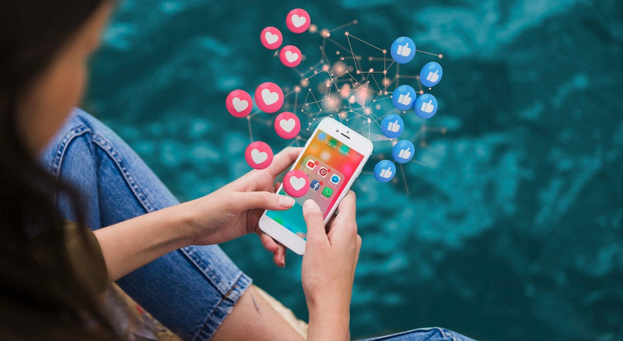 Francia hace historia: Aprueban ley que prohíbe redes sociales a menores de 15 años