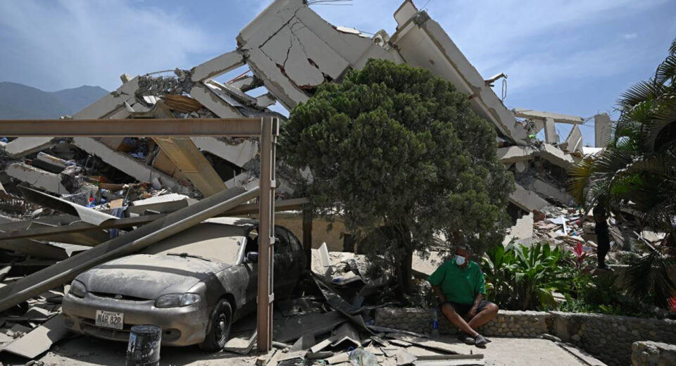 Niños sin hogar tras los terremotos en Venezuela