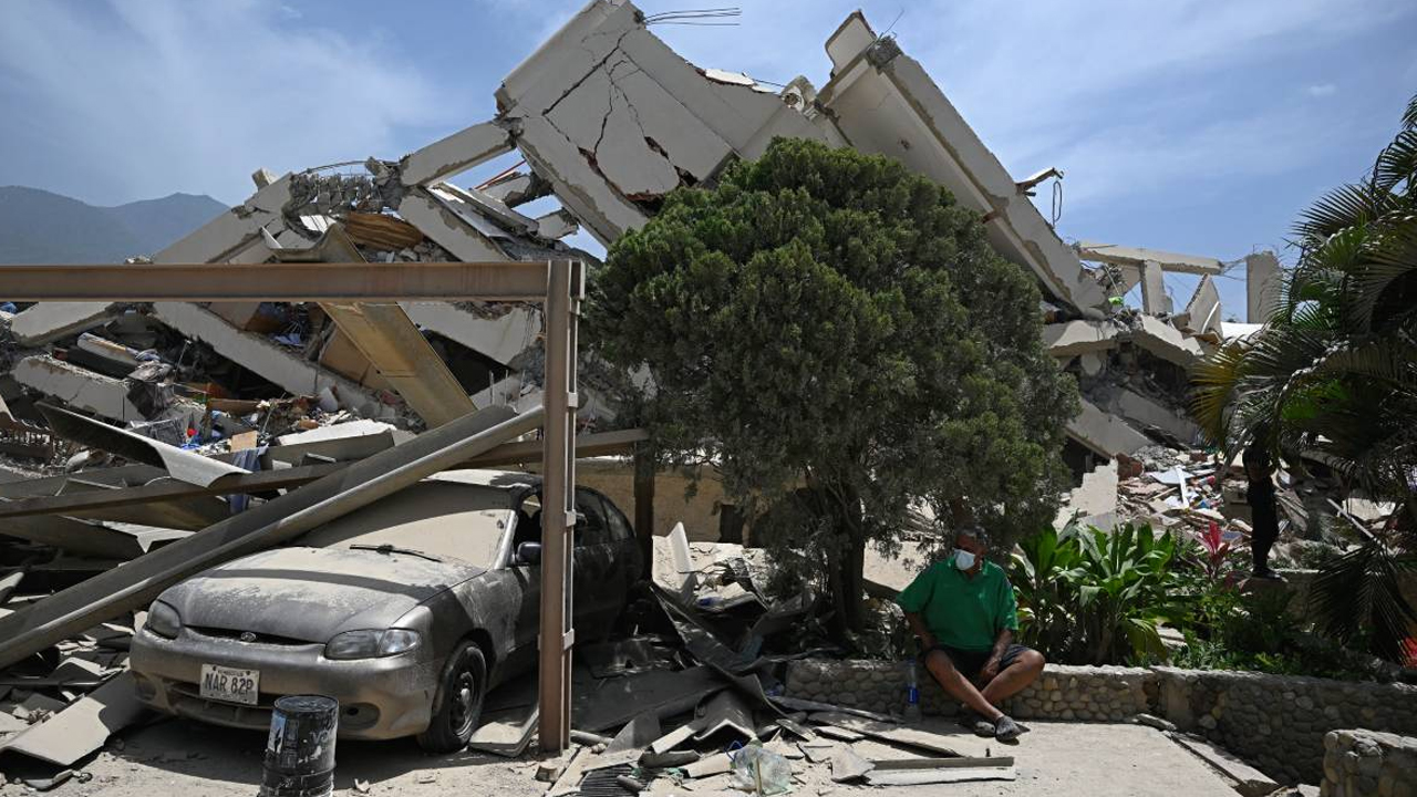 Niños sin hogar tras los terremotos en Venezuela