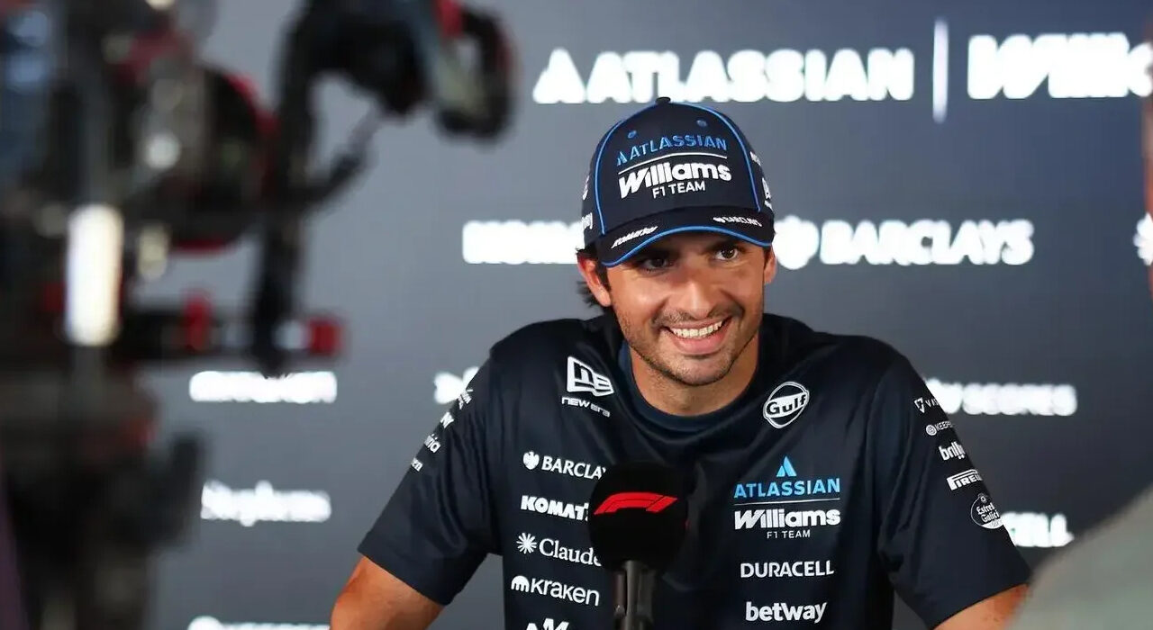 Carlos Sainz recibe penalización