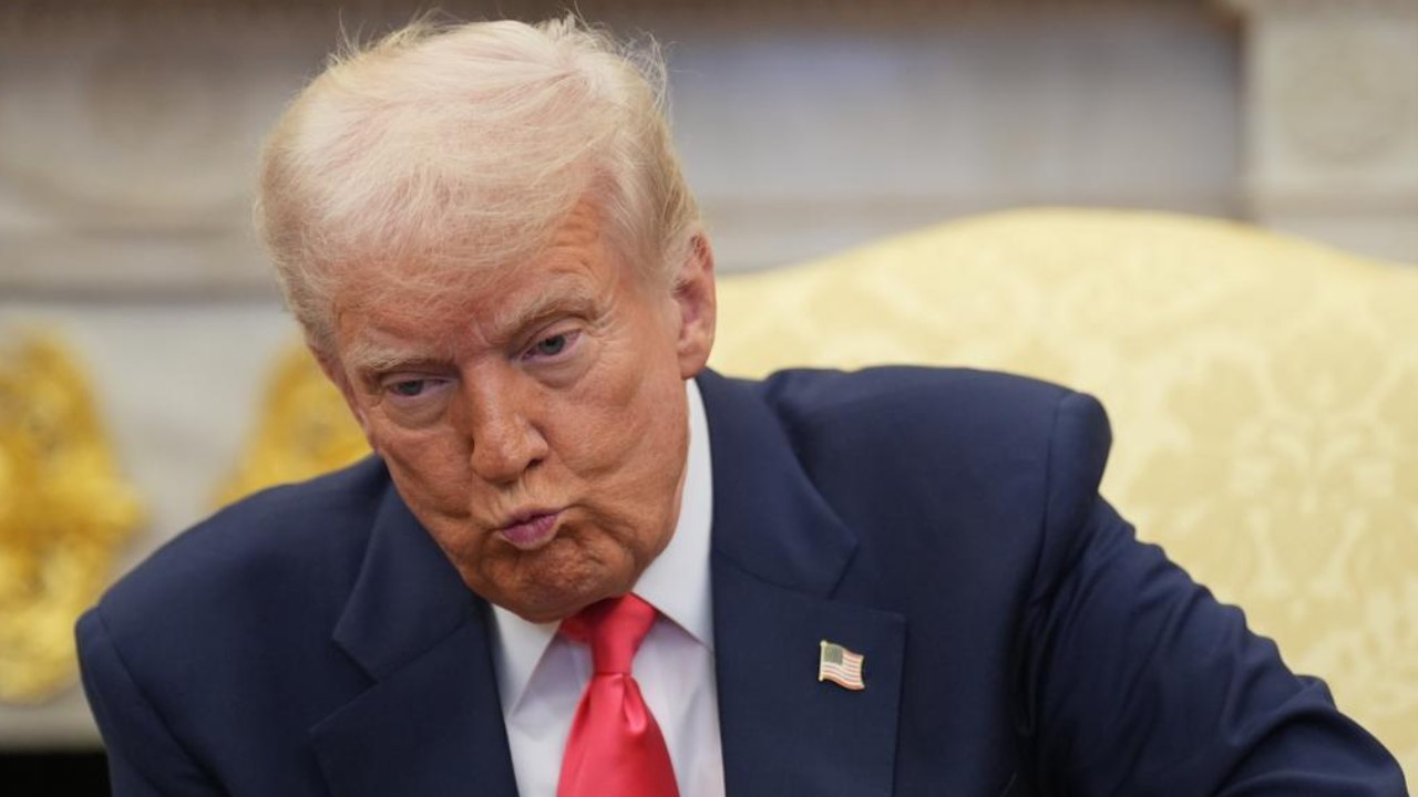 Demócratas impulsan oficina anticorrupción y acusan a Trump de lucrar con la Presidencia
