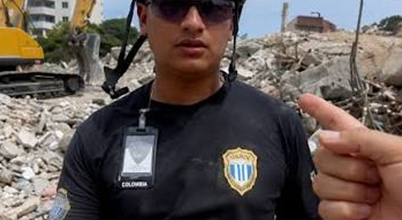 Destituyen a policía en Venezuela por presunto robo de dólares hallados entre los escombros tras el terremoto