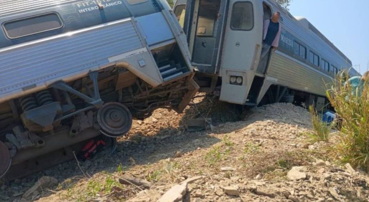 Nuevo descarrilamiento del Tren Interoceánico ocurre en el mismo tramo donde murieron 14 personas en Oaxaca