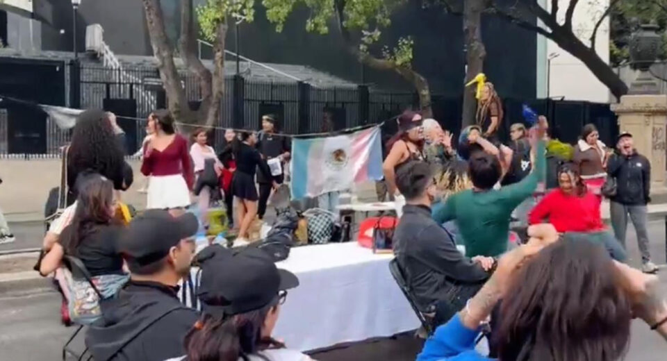 Protesta de colectivos trans provoca bloqueos en Paseo de la Reforma; estas son las vialidades afectadas