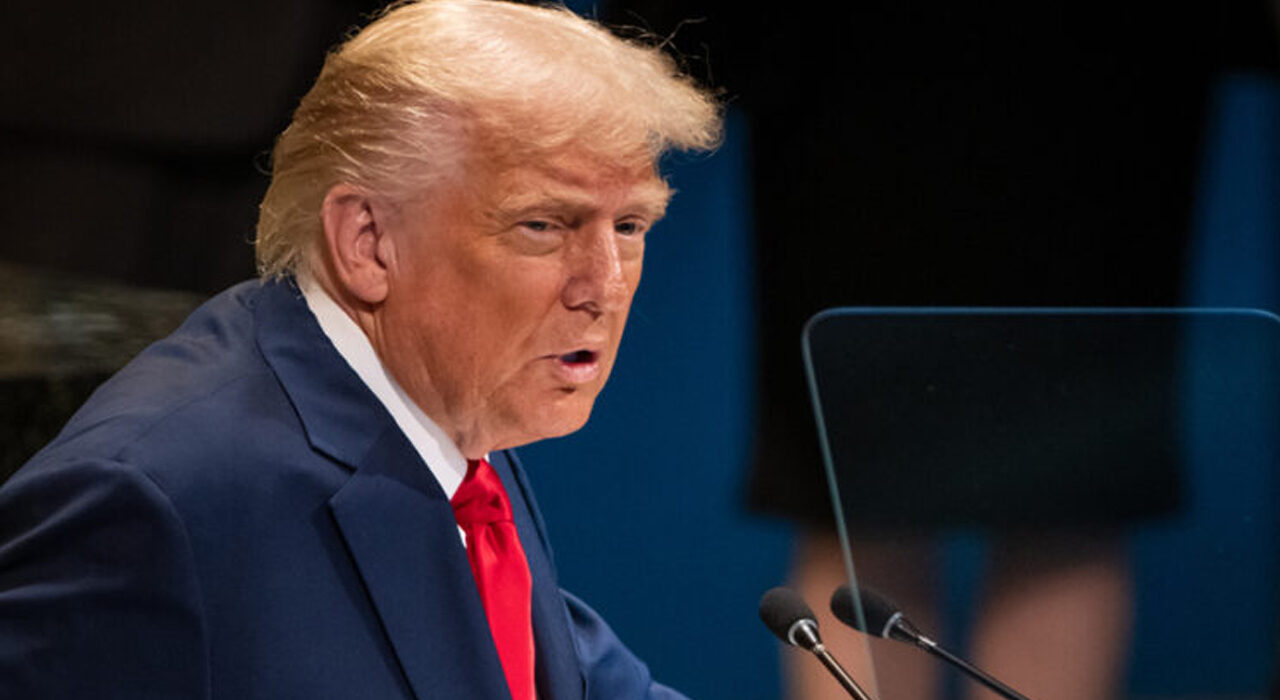 Trump reafirma apoyo a los controles del ICE