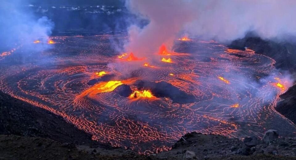 Volcán Kilauea registra una nueva erupción en Hawái con columnas de lava de más de 150 metros