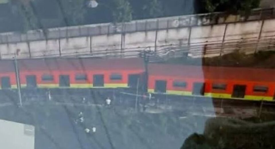Descarrilamiento Metro Ticomán: Tren de la Línea 3 sale de las vías en zona de talleres