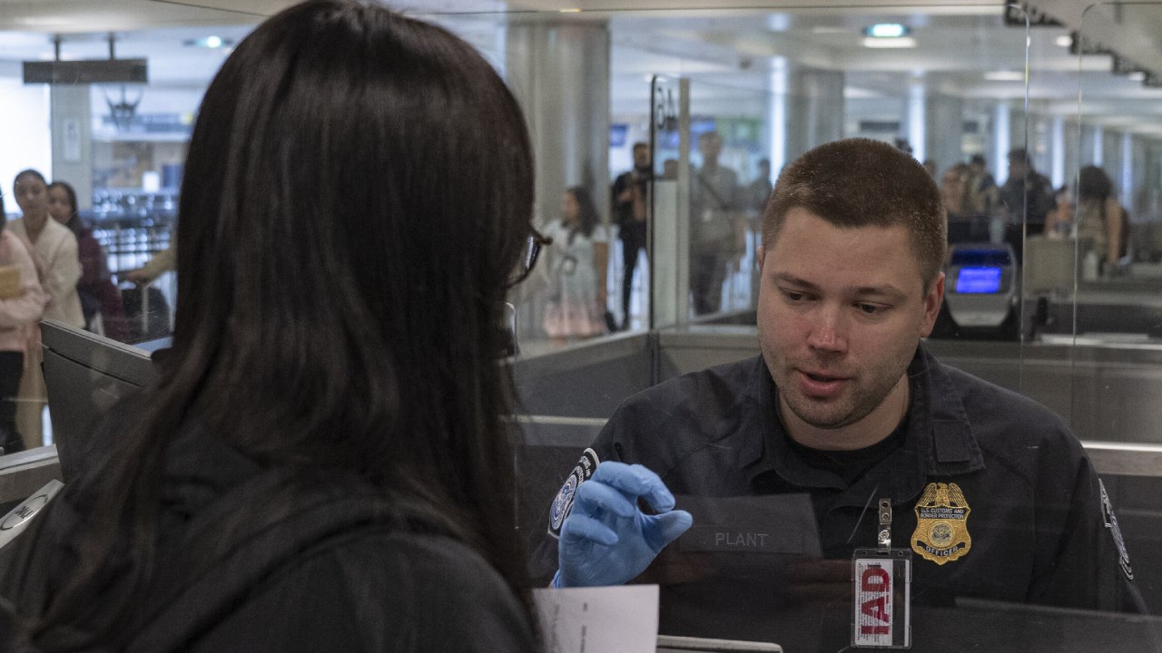 EE.UU. ampliará revisión de redes sociales a solicitantes de visas, incluidos periodistas extranjerosEE.UU. ampliará revisión de redes sociales a solicitantes de visas, incluidos periodistas extranjeros