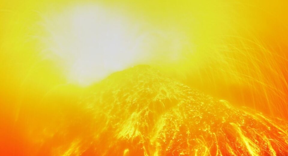 Guatemala activa alerta máxima por intensa erupción del volcán de Fuego y refuerza evacuaciones