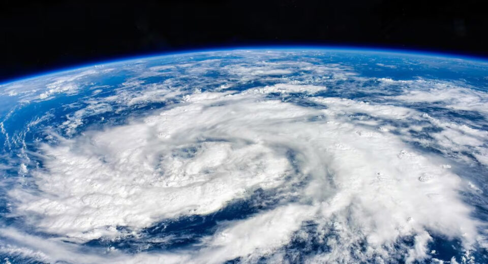 Iselle se convierte en tormenta tropical y avanza por el Pacífico: esta es su trayectoria