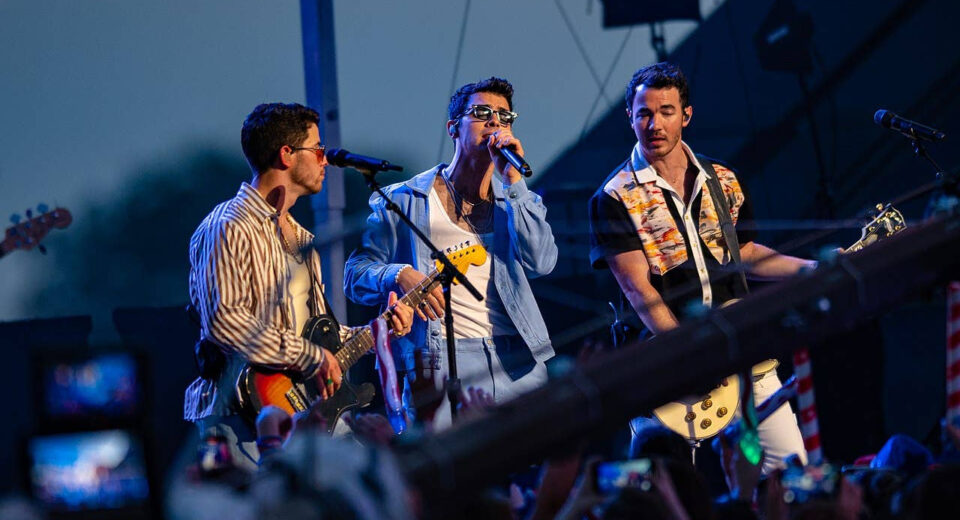 NFL anuncia a los Jonas Brothers