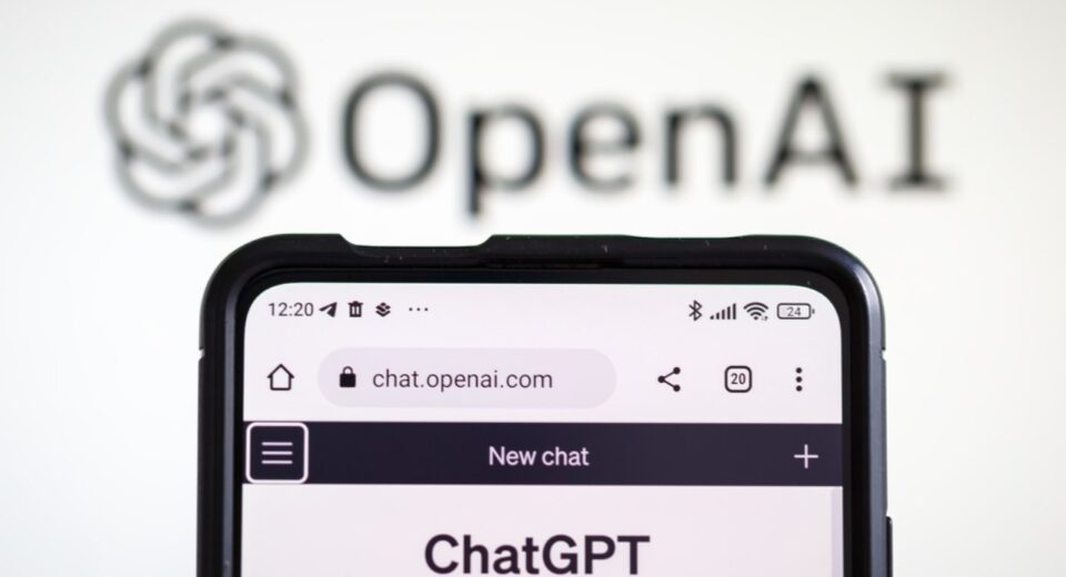 Quiso matar a su exnovia y se lo contó a ChatGPT: la IA terminó alertando al FBI