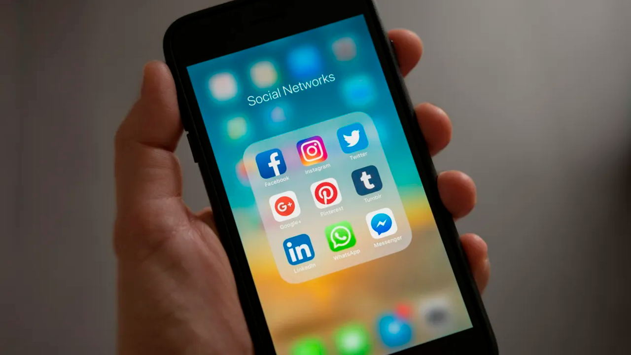 Redes sociales, celular