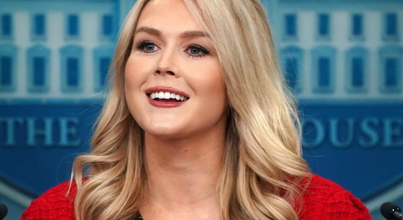 ¡Adiós a la Casa Blanca! Karoline Leavitt deja la vocería para enfocarse en su familia