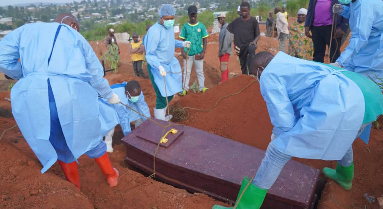 Ébola supera las 3,000 muertes en República Democrática del Congo; hay más de 6,000 contagios